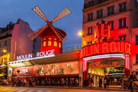 moulin rouge proche hotel 11bauer Paris