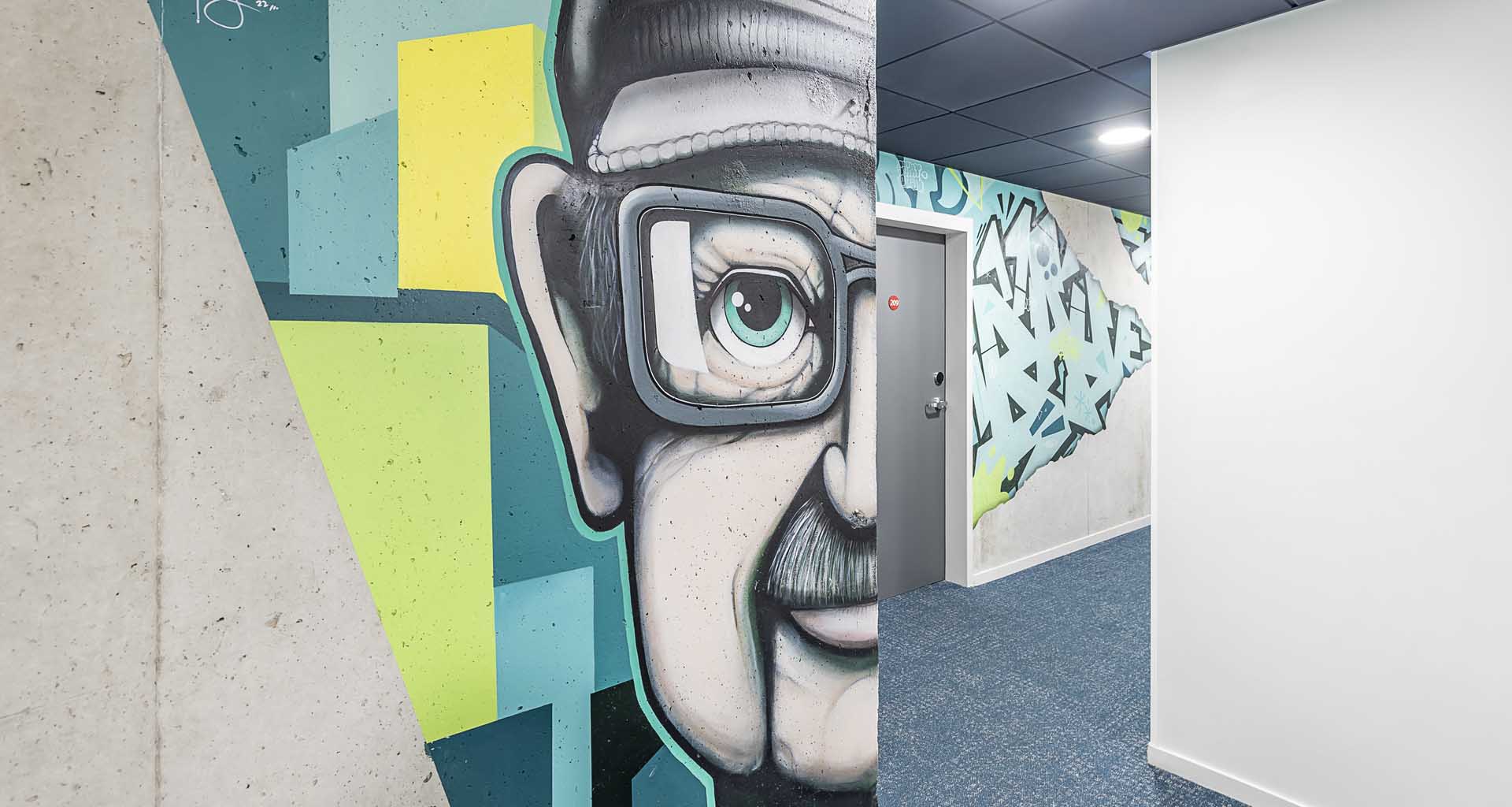 un design streetart unique Best Western 11BAUER Paris Saint-Ouen un design travaillé